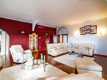 Espectacular casa ubicada en el Rosario de Peñuelas