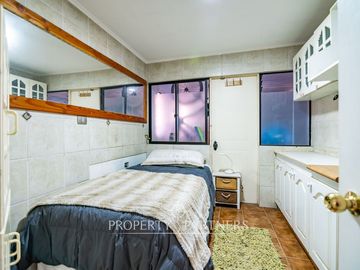 Casa pasaje cerrado en el Milagro