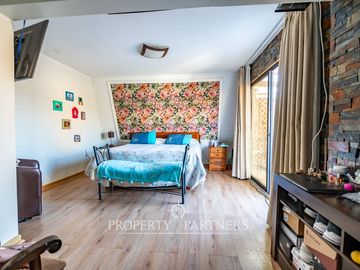 Casa pasaje cerrado en el Milagro