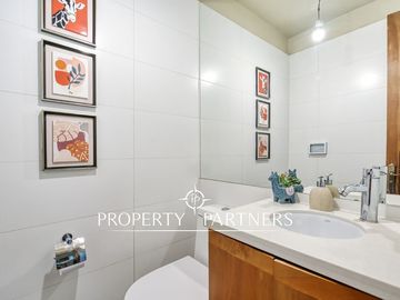 Venta Casa Moderna Ecológica en Condominio Arboretum en Peñalolén