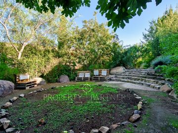 Venta Casa Moderna Ecológica en Condominio Arboretum en Peñalolén