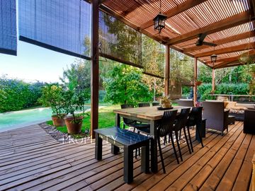 Venta Casa Moderna Ecológica en Condominio Arboretum en Peñalolén