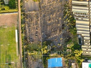 Terreno de 5000m2,  a pasos de Av. Guillermo  Ulriksen