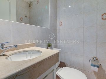 Gran casa con amplios espacios/5D /3B /3E / gran terreno con lindos jardines/ barrio muy residencial/ Martin Alonzo Pinzón