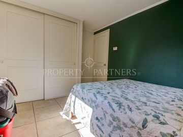 Gran casa con amplios espacios/5D /3B /3E / gran terreno con lindos jardines/ barrio muy residencial/ Martin Alonzo Pinzón