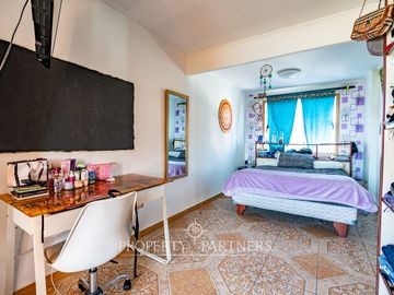 Excelente casa de tres niveles en sector residencial de Peñuelas