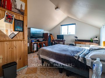 Excelente casa de tres niveles en sector residencial de Peñuelas
