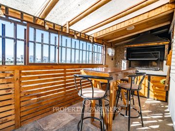 Excelente casa de tres niveles en sector residencial de Peñuelas