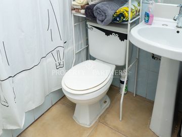 4 dormitorios con piscina y quincho, Ponce de Zamora, cercano Rojas Magallanes