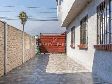 4 dormitorios con piscina y quincho, Ponce de Zamora, cercano Rojas Magallanes