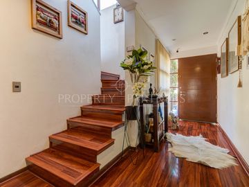 5 dormitorios, piscina, gran terraza con quincho, full equipada Cno. de Las Araucarias/Alto Macul