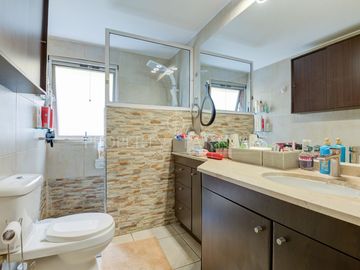 5 dormitorios, piscina, gran terraza con quincho, full equipada Cno. de Las Araucarias/Alto Macul