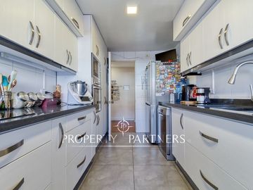 Venta de hermoso departamento remodelado en Arrecife IV