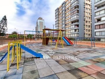 Venta de hermoso departamento remodelado en Arrecife IV