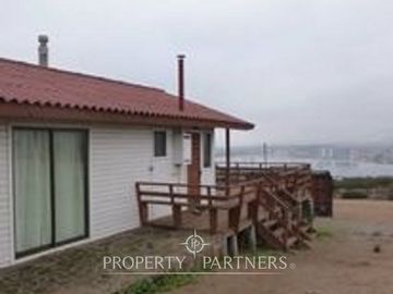 Gran Casa en Venta en La Herradura  con Vista al Mar