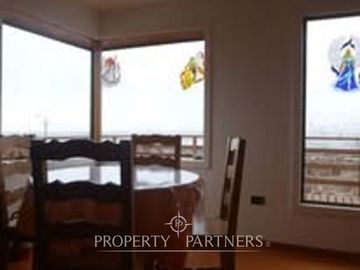 Gran Casa en Venta en La Herradura  con Vista al Mar