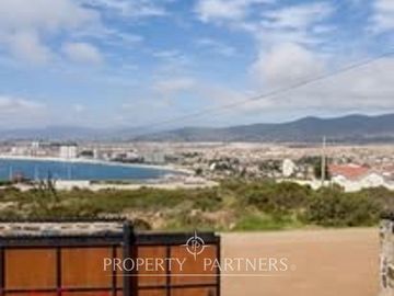 Gran Casa en Venta en La Herradura  con Vista al Mar