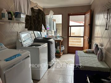 Gran Casa en Venta en La Herradura  con Vista al Mar