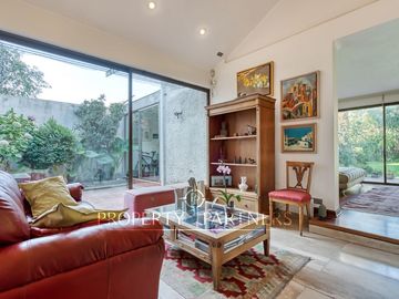 A la venta Amplia y Linda Casa con acceso al Country