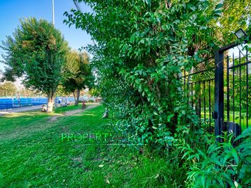 A la venta Amplia y Linda Casa con acceso al Country
