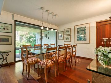 A la venta Amplia y Linda Casa con acceso al Country