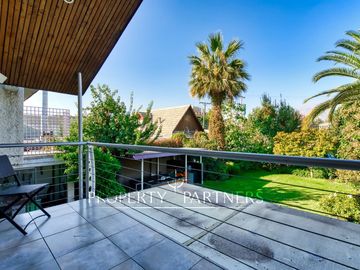 A la venta Amplia y Linda Casa con acceso al Country
