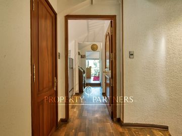 A la venta Amplia y Linda Casa con acceso al Country