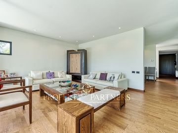 Chicureo Centro, moderna casa, gran arquitectura y paisajismo