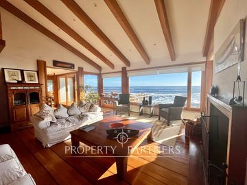 Casa Familiar frente al Mar, Primera Línea Zapallar