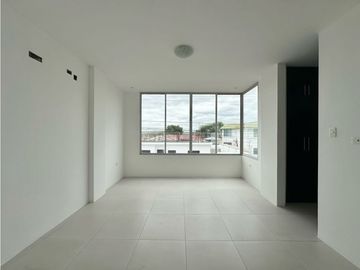 CASA EN ALQUILER  A ESTRENAR EN URBANIZACIÓN MANTA 2000, SUR DE MANTA