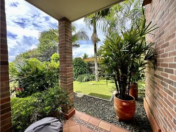 Venta de Casa Campestre en la Catedral Envigado