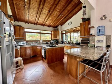 Venta de Casa Campestre en la Catedral Envigado