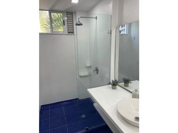 Venta de Casa Campestre en El Peñol Guatape
