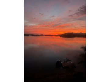 Venta de Casa Campestre en El Peñol Guatape