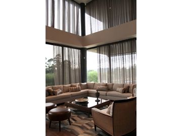 Venta de Casa Campestre en Llanogrande Rionegro