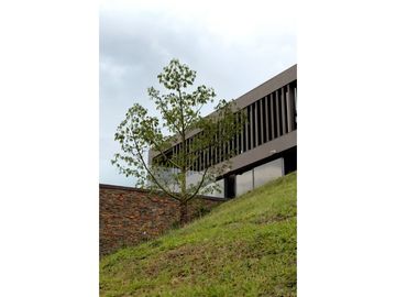 Venta de Casa Campestre en Llanogrande Rionegro