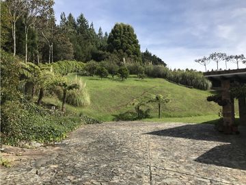 Venta de Casa Campestre en el Alto de Palmas Envigado
