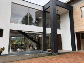 Venta de Casa Campestre en el Alto de las Palmas