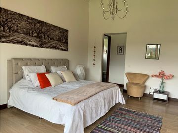 Venta de Casa Campestre en el Alto de las Palmas