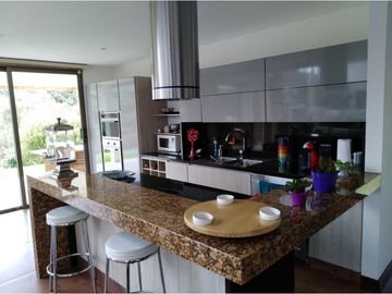 Venta de Casa Campestre en el Alto de las Palmas