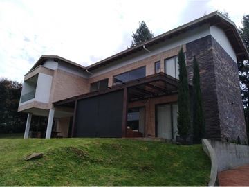 Venta de Casa Campestre en el Alto de las Palmas