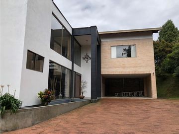 Venta de Casa Campestre en el Alto de las Palmas