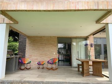 Venta de Casa Campestre en el Alto de las Palmas