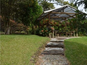 Venta de Casa Campestre en Llanogrande en Rionegro