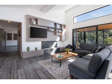 Venta de Casa Campestre en EL Retiro