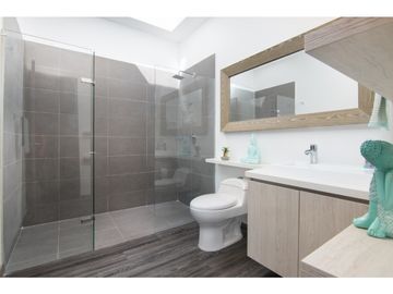 Venta de Casa Campestre en EL Retiro