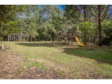 Venta de Casa Campestre en EL Retiro