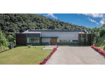 Venta de Casa Campestre en EL Retiro