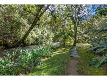 Venta de Casa Campestre en EL Retiro
