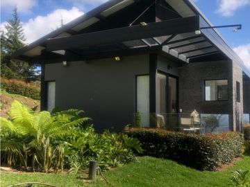 Venta de Casa Campestre en el Retiro